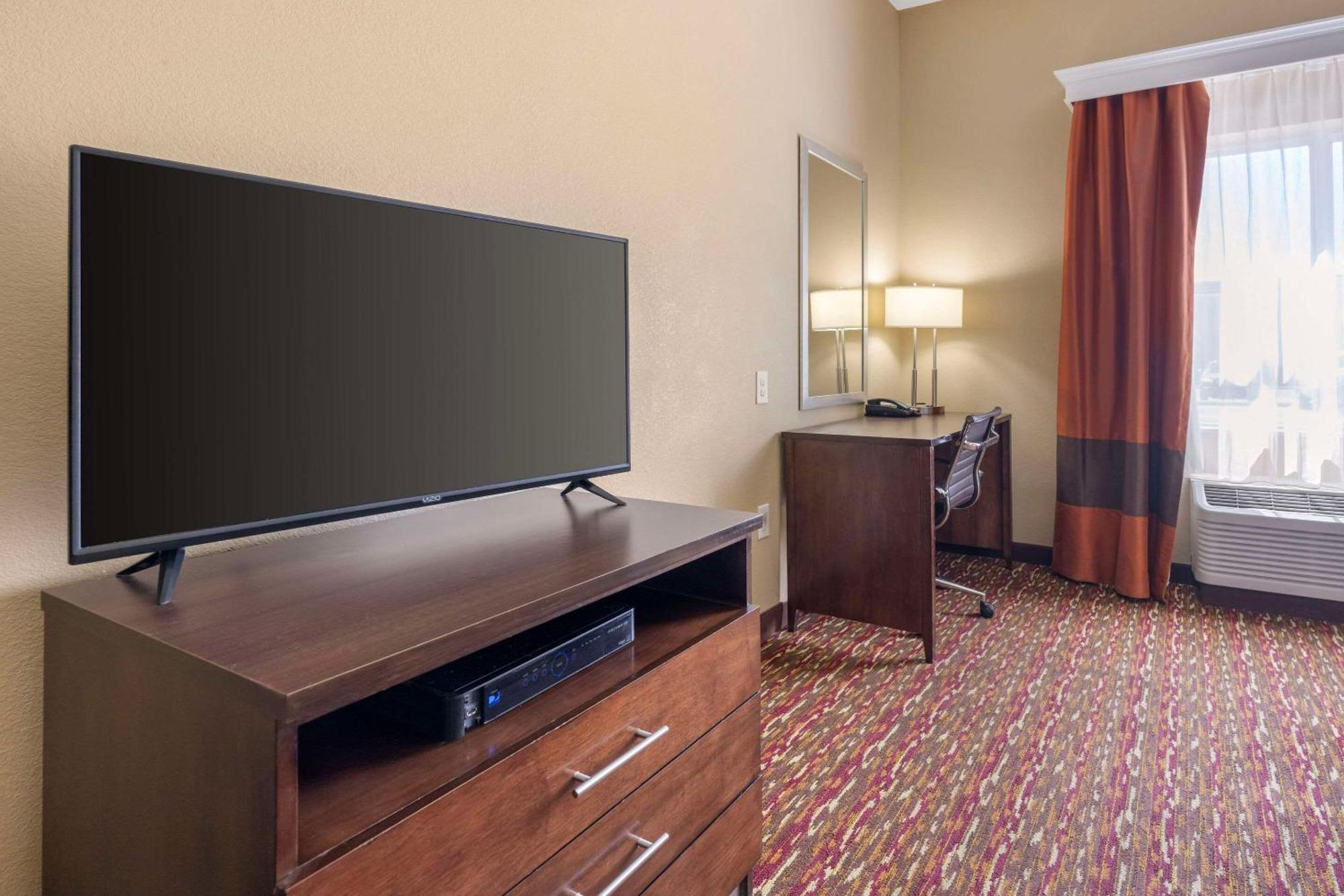 Comfort Inn & Suites Artesia Ngoại thất bức ảnh